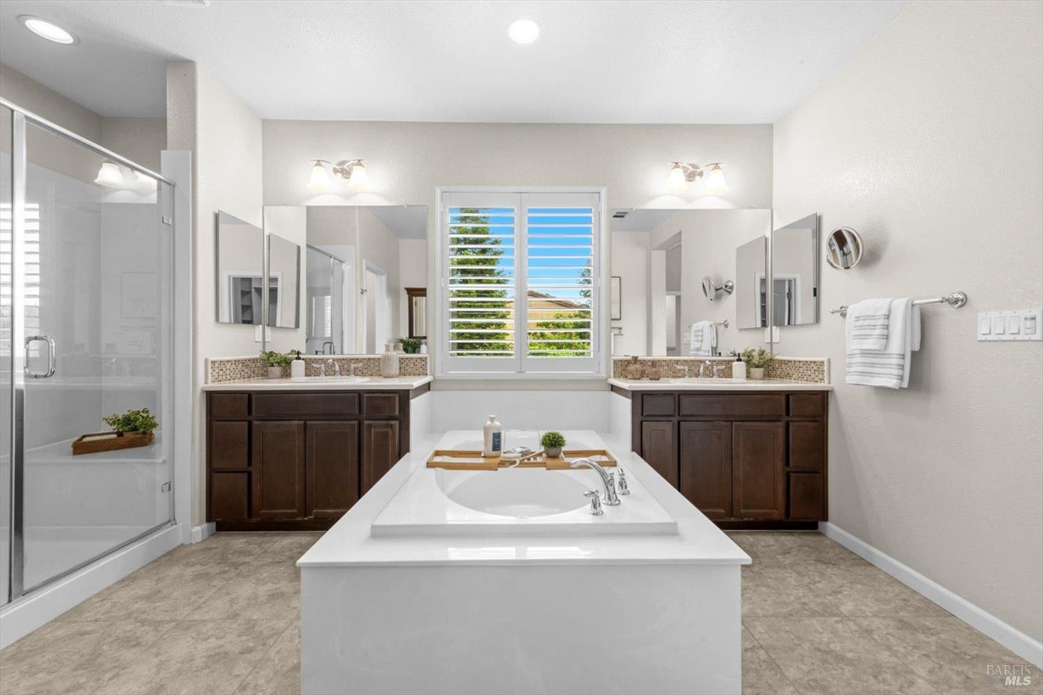 4428 Avondale Circle