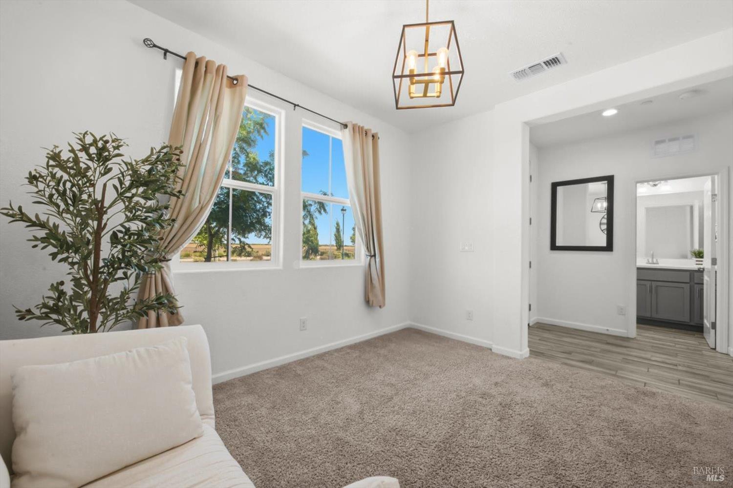 824 Tulip Street