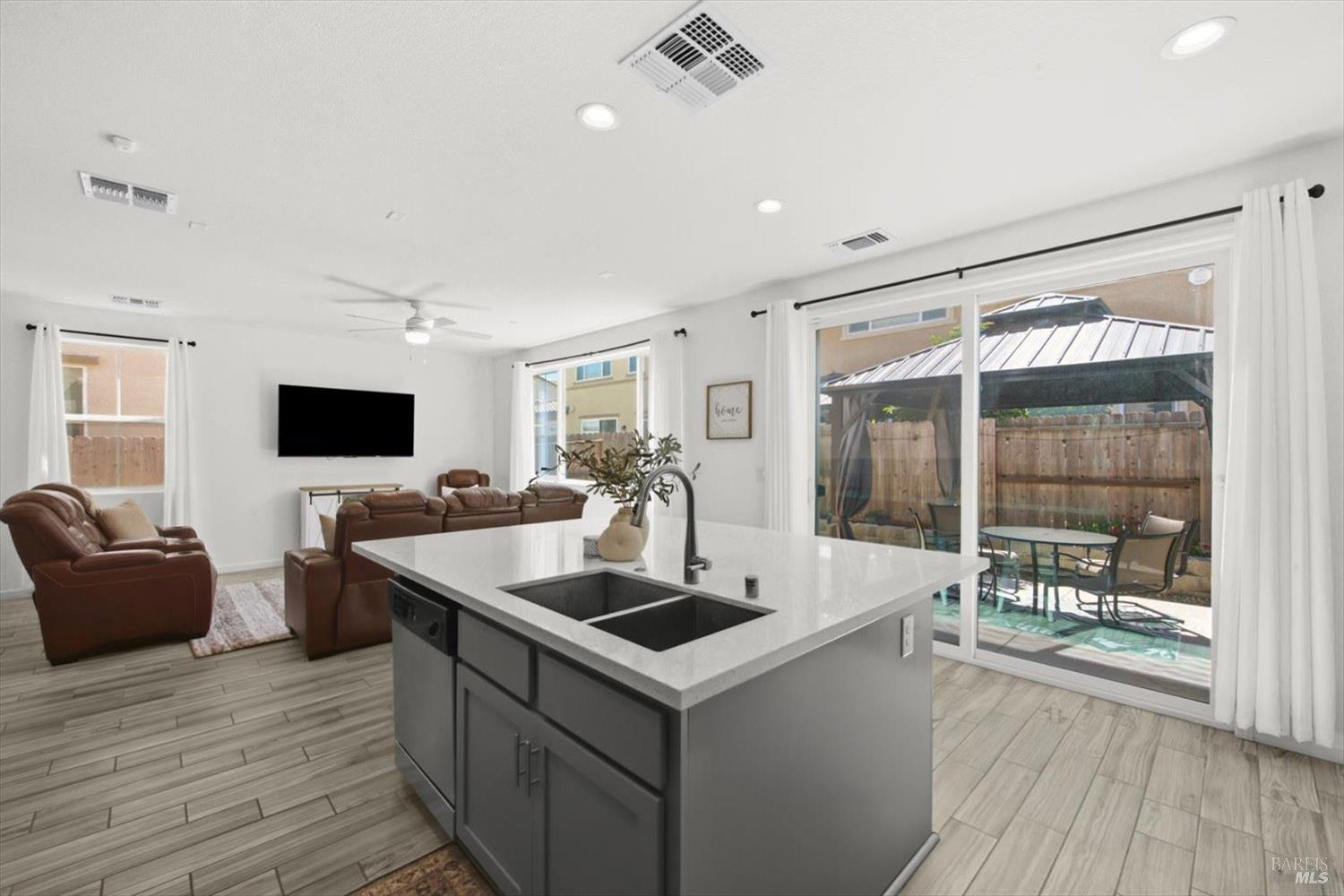 824 Tulip Street