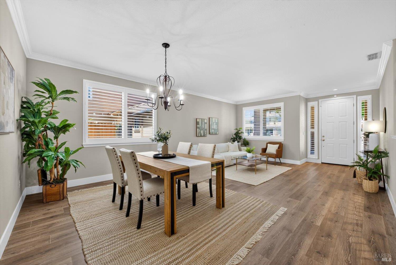 907 Dunerose Court