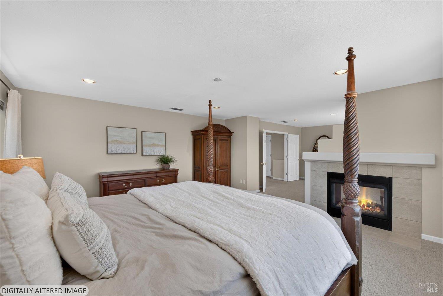 907 Dunerose Court