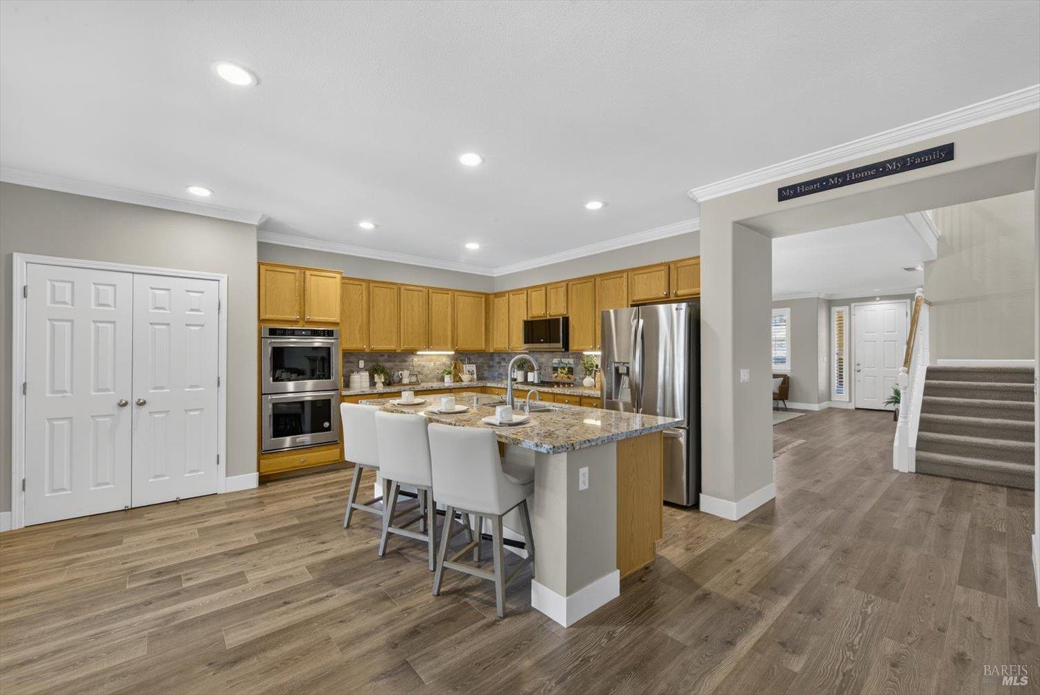 907 Dunerose Court