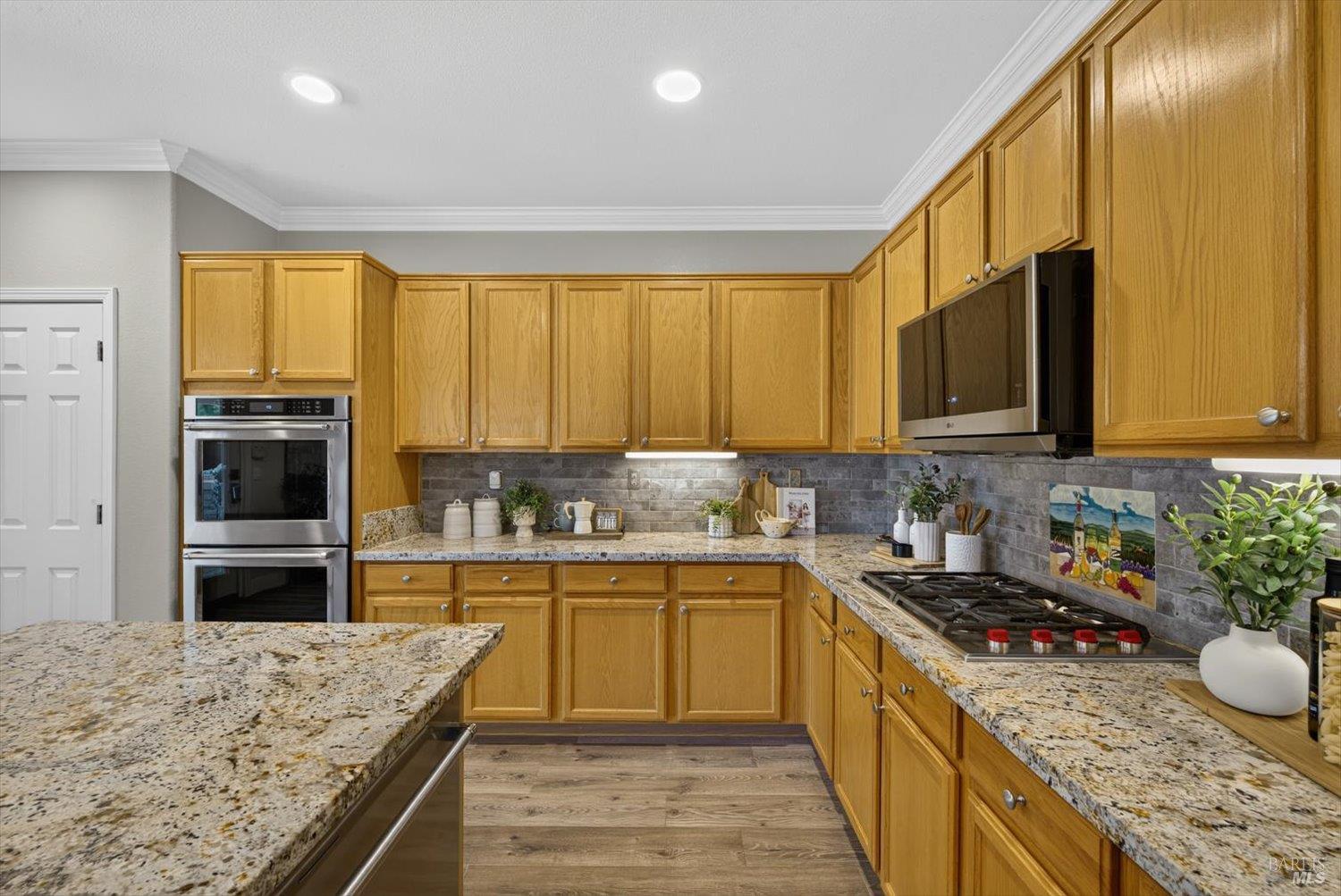 907 Dunerose Court