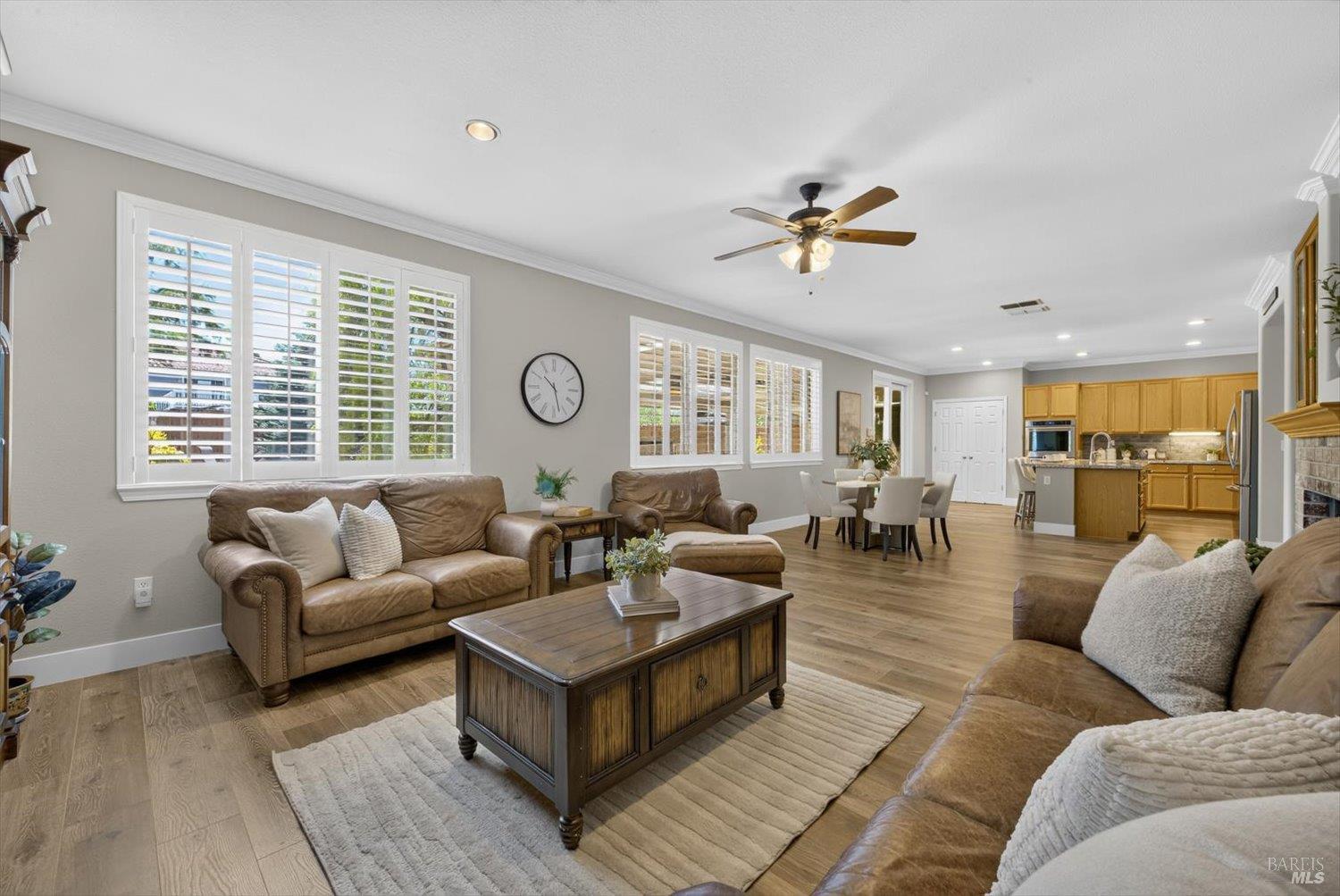 907 Dunerose Court
