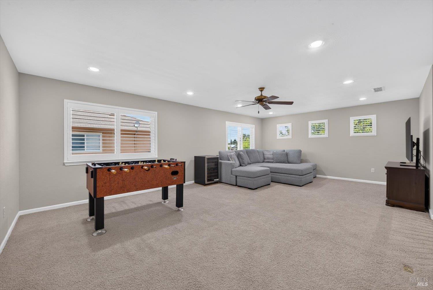 907 Dunerose Court