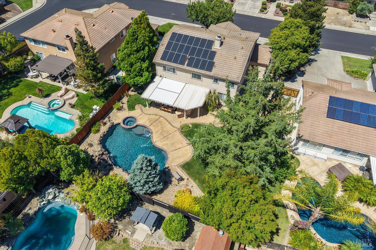 907 Dunerose Court