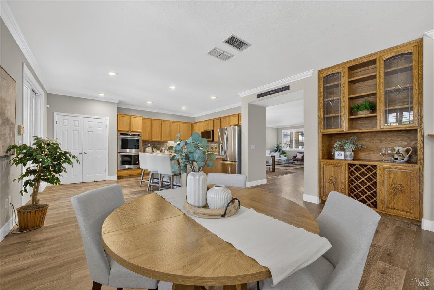 907 Dunerose Court