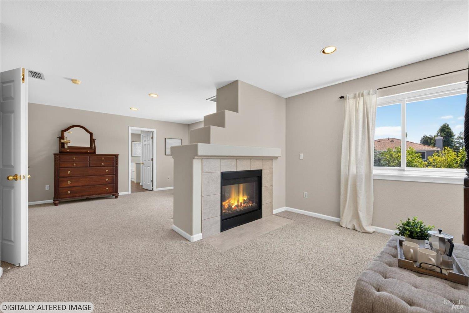 907 Dunerose Court