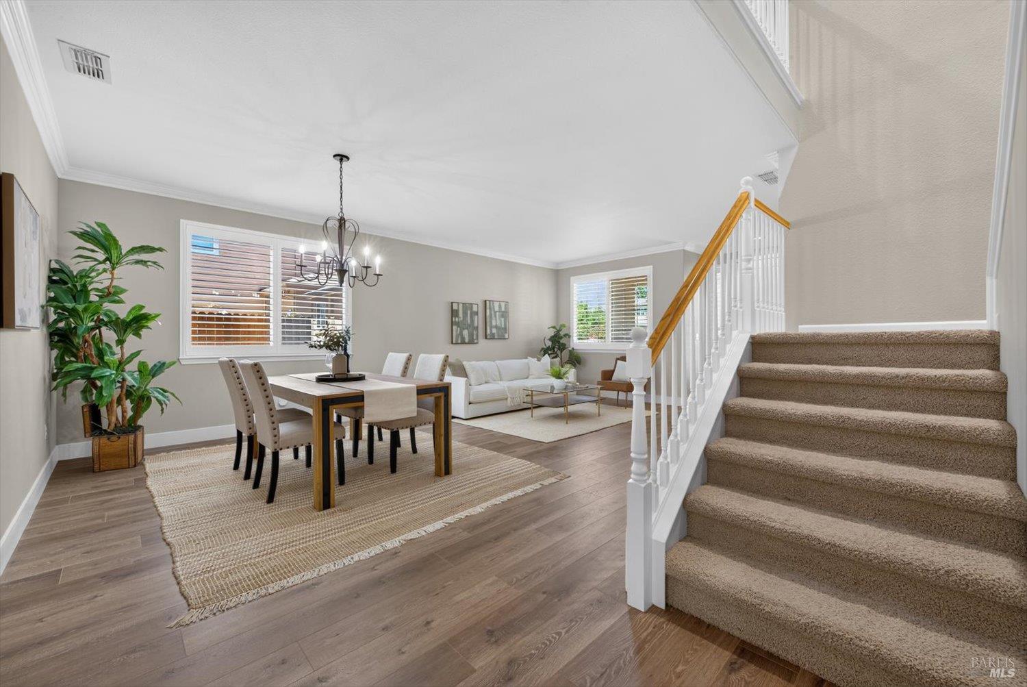 907 Dunerose Court