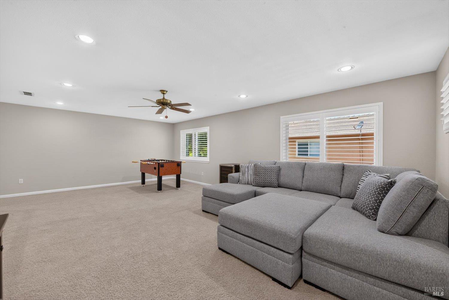 907 Dunerose Court
