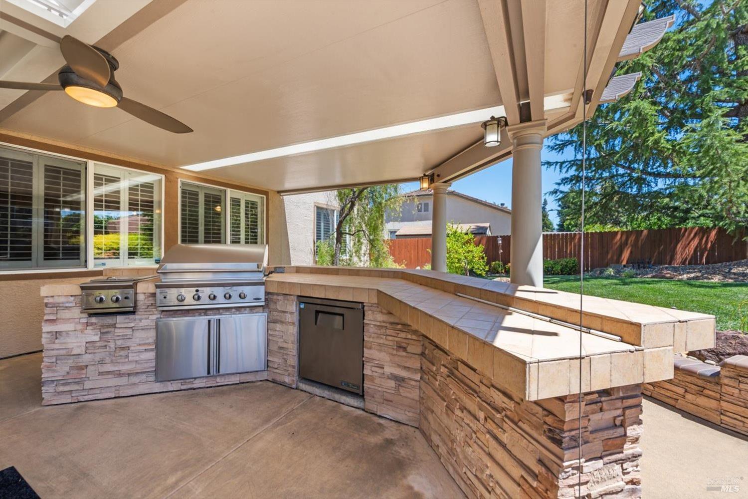 907 Dunerose Court