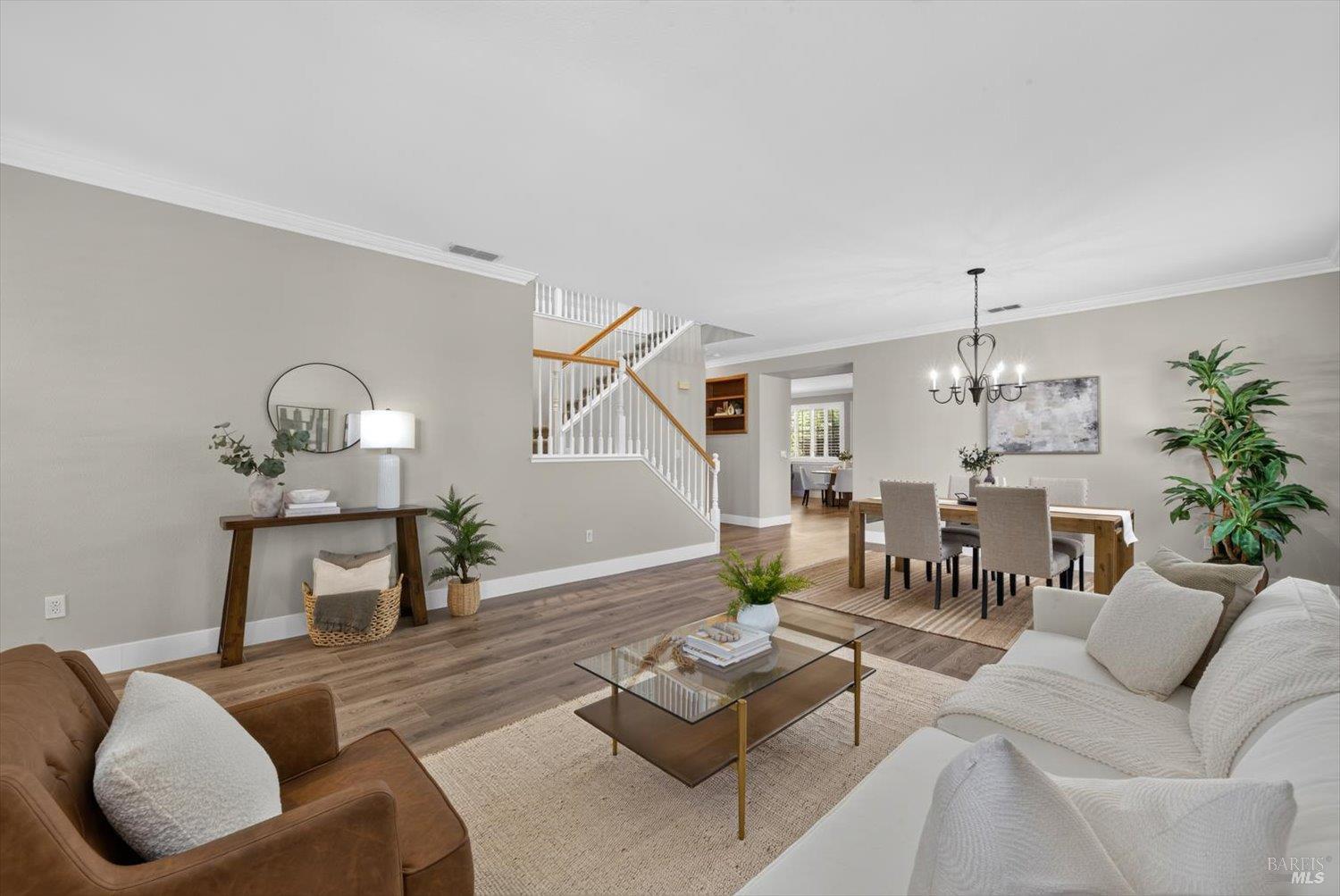 907 Dunerose Court
