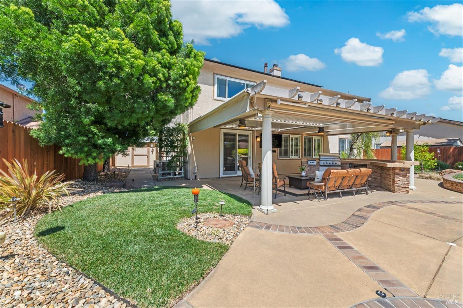 907 Dunerose Court