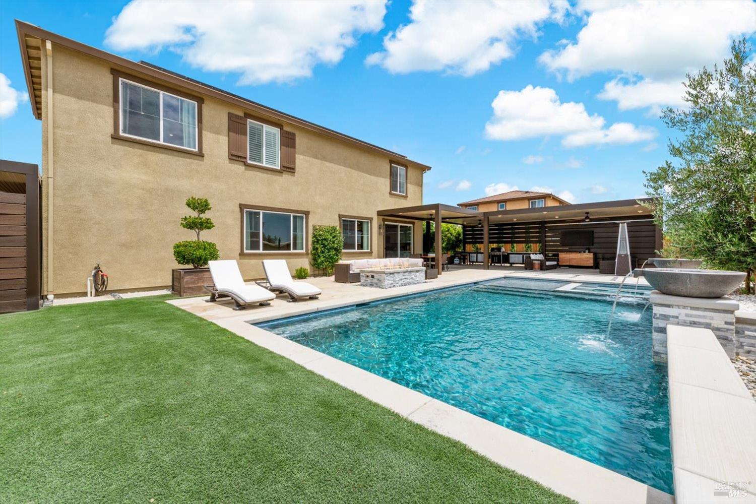 1205 Autumn Breeze Drive