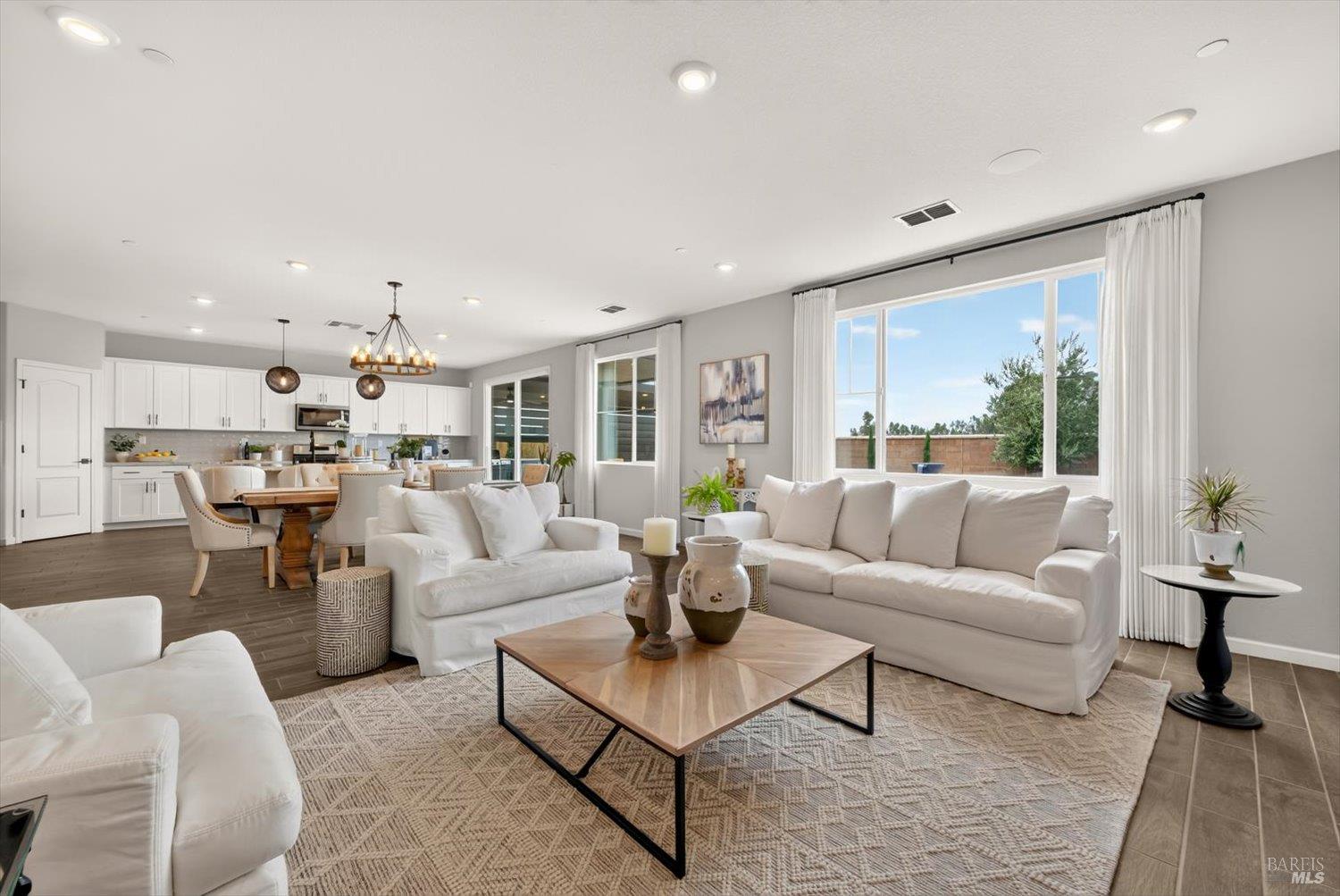 1205 Autumn Breeze Drive