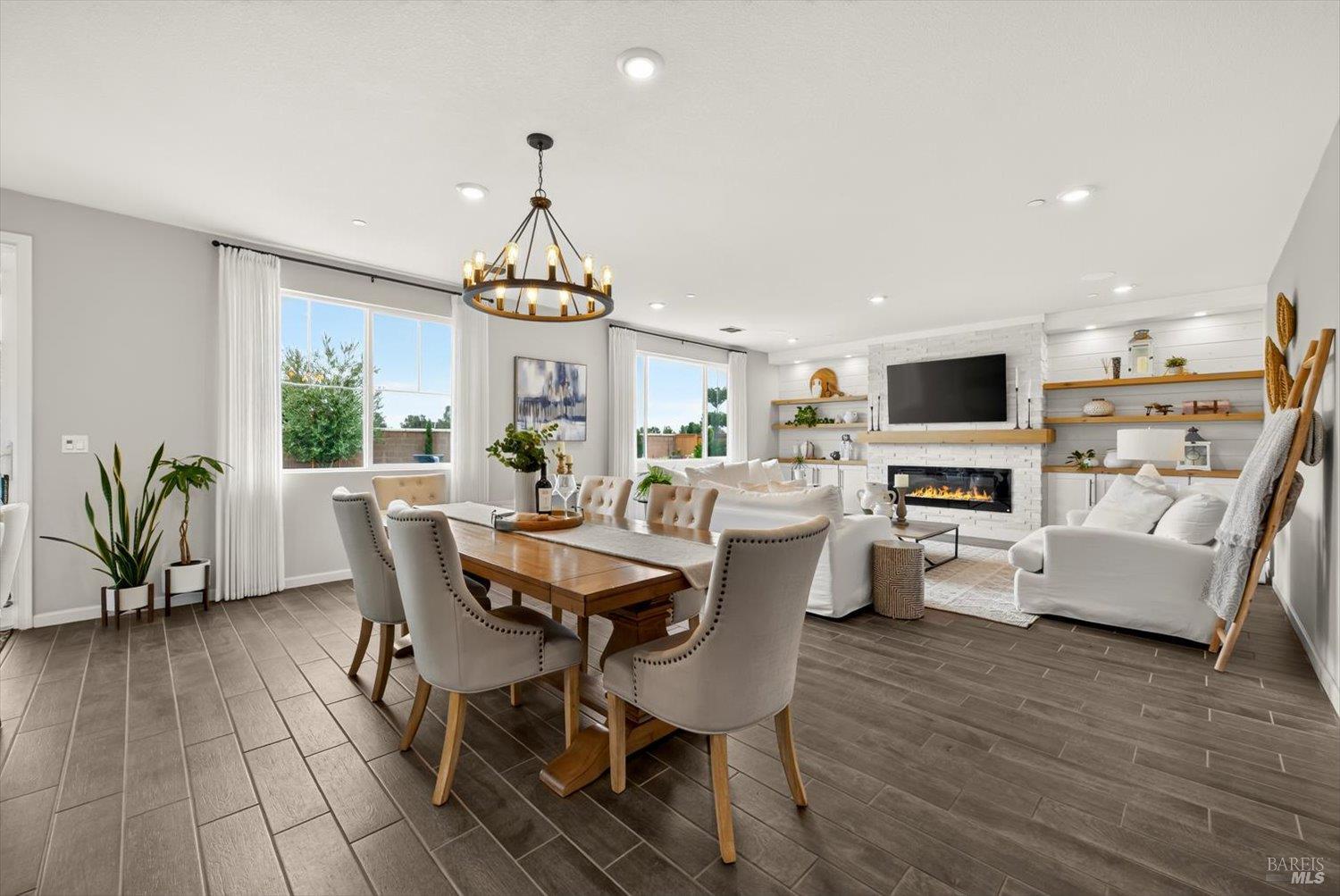 1205 Autumn Breeze Drive