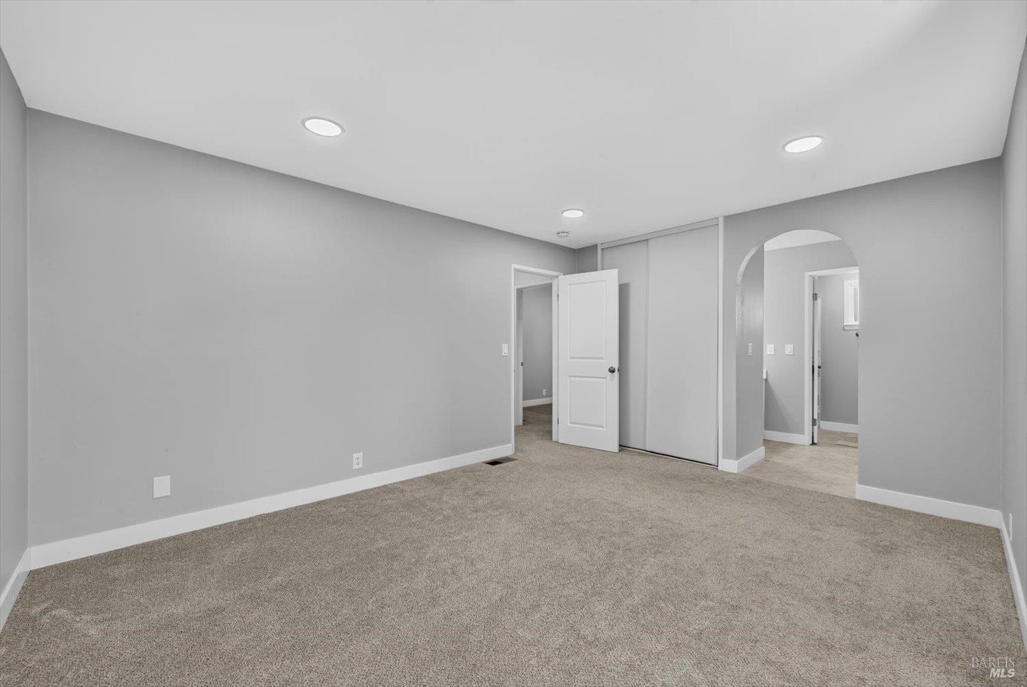 785 Dogwood Circle