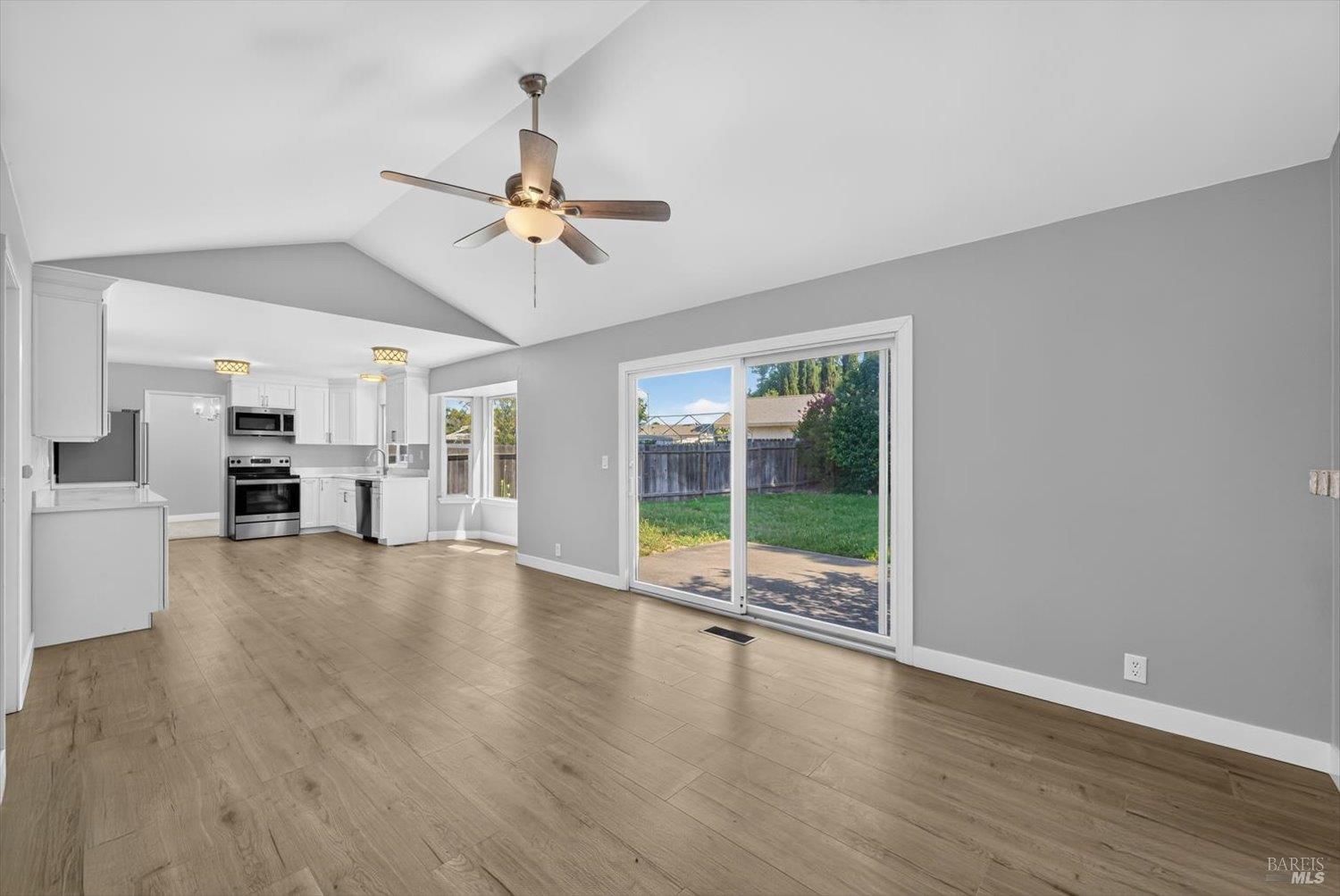 785 Dogwood Circle