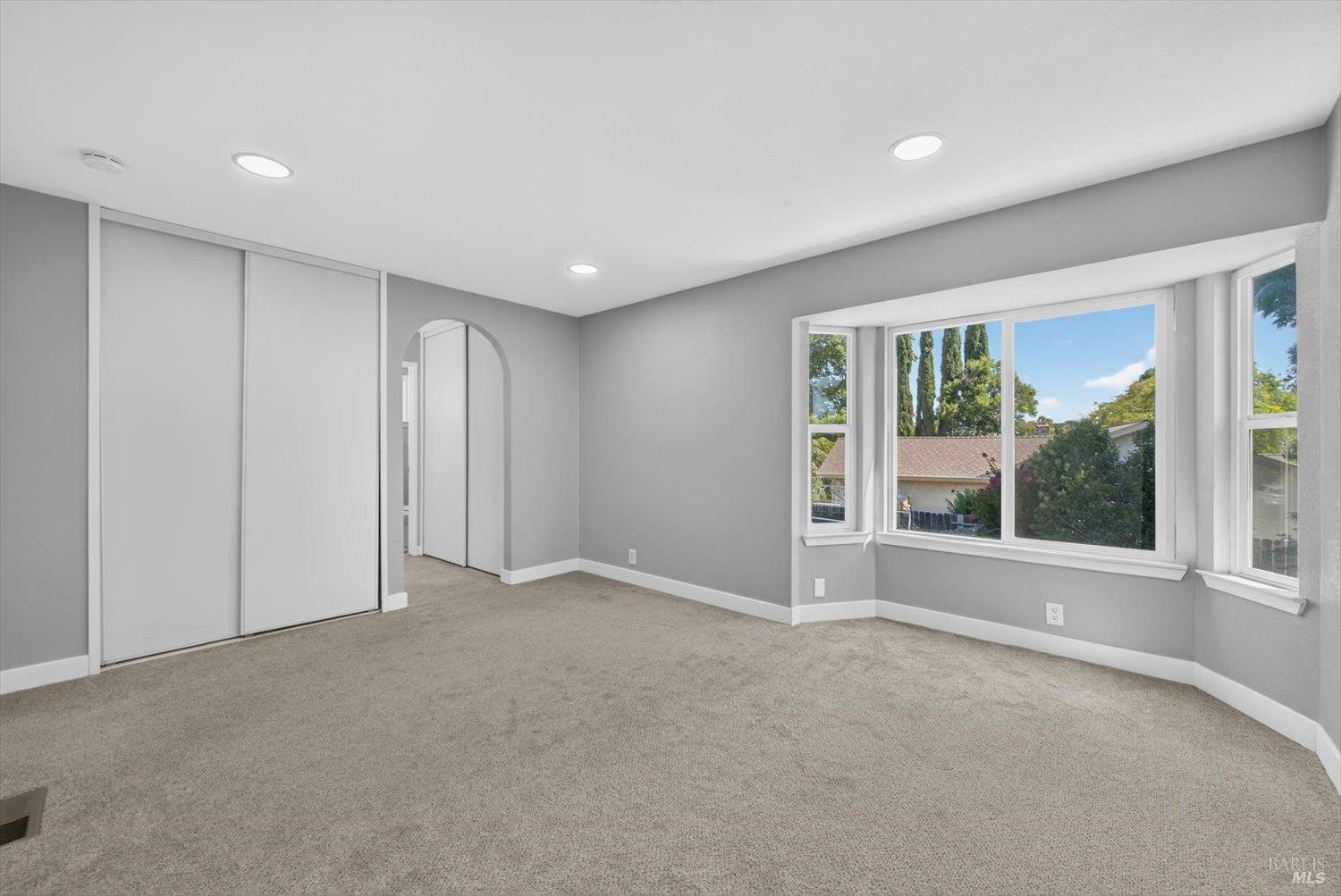 785 Dogwood Circle