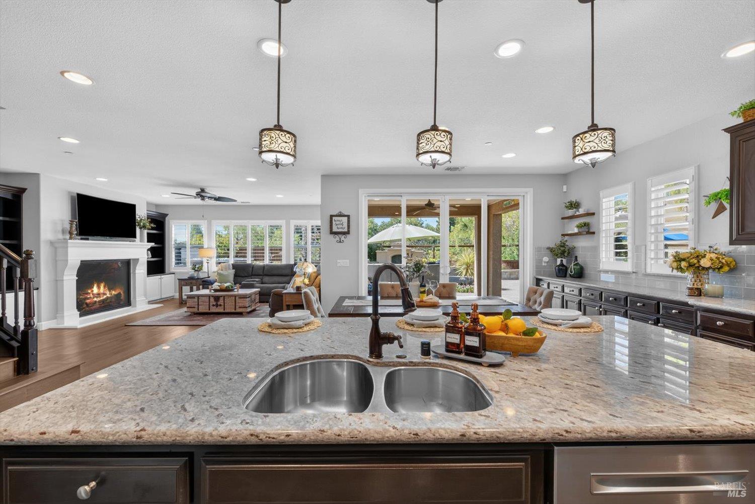 1043 Green Leaf Court
