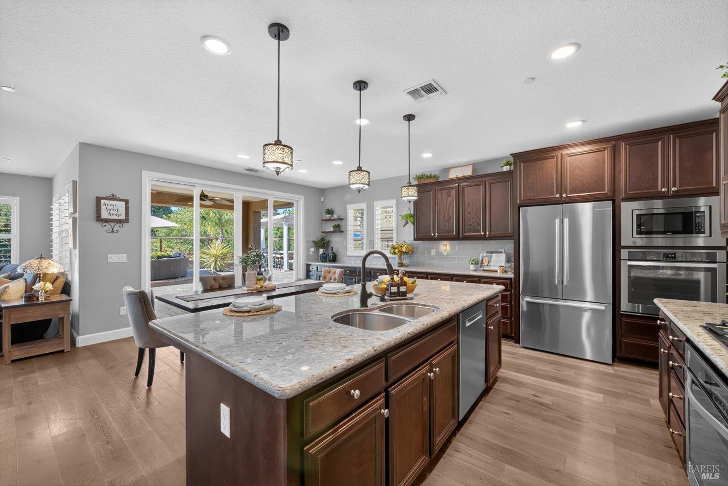 1043 Green Leaf Court