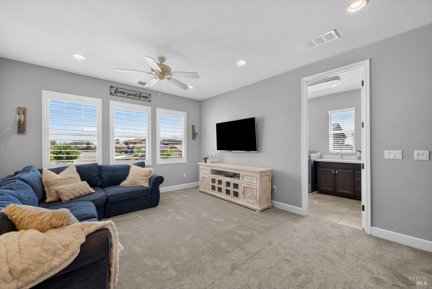 1043 Green Leaf Court