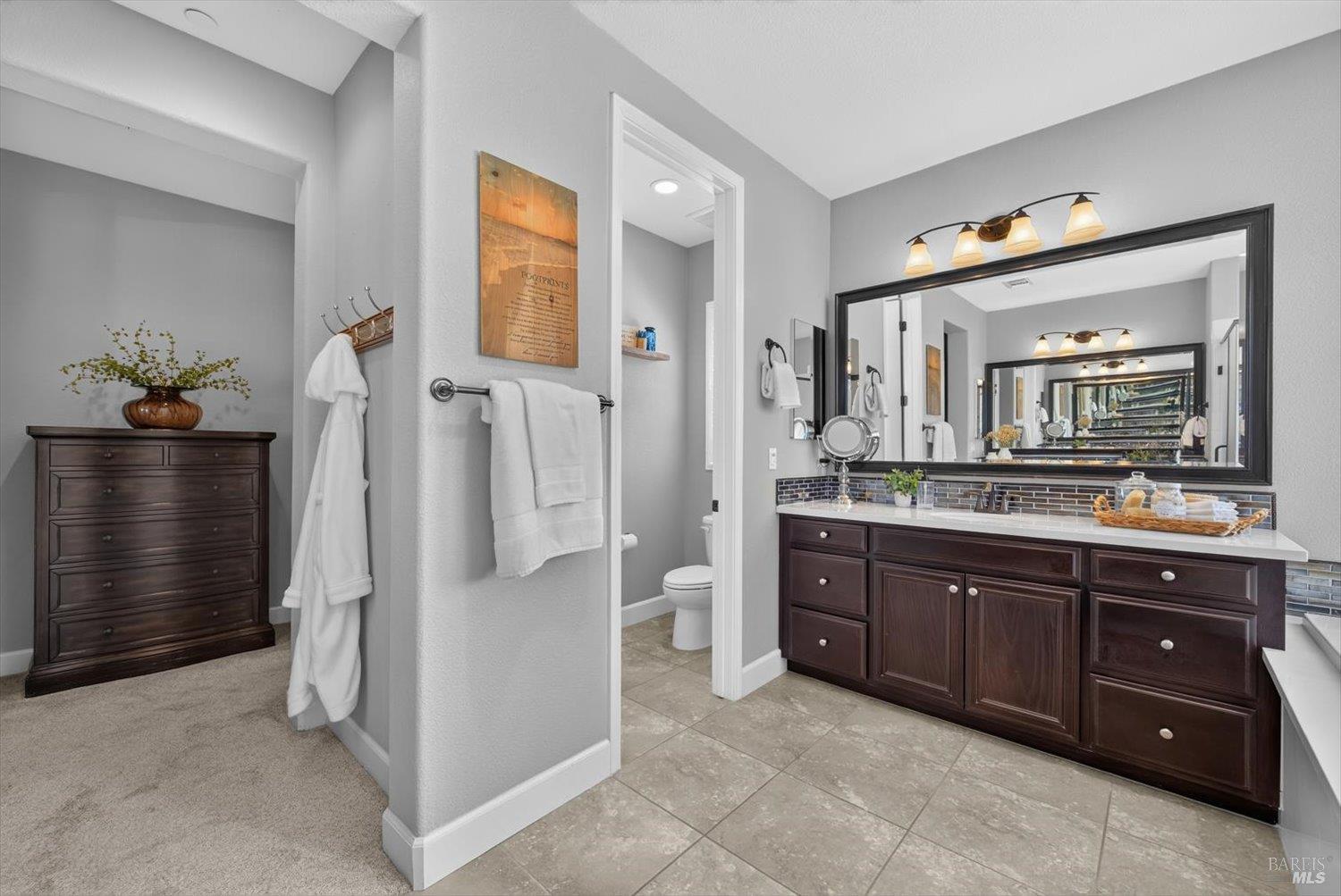 1043 Green Leaf Court