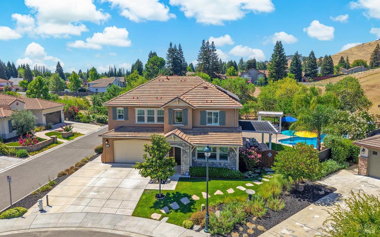 1043 Green Leaf Court