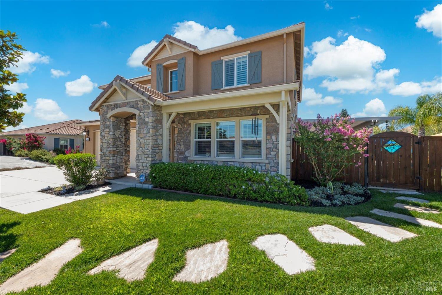 1043 Green Leaf Court