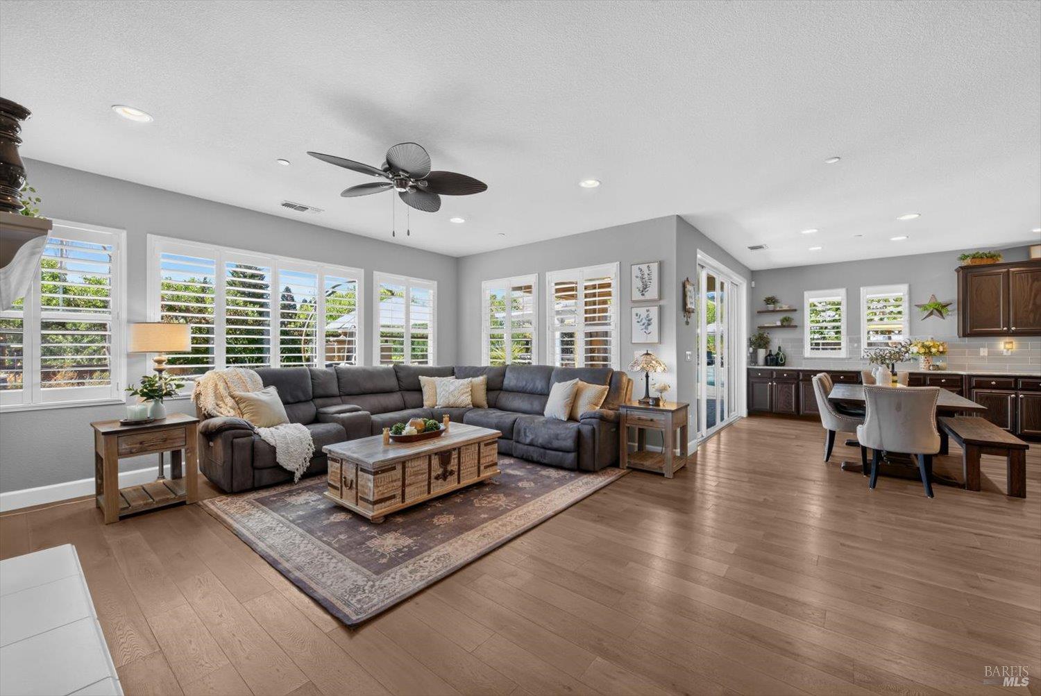 1043 Green Leaf Court