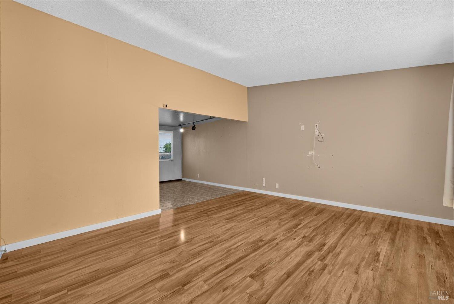 106 Clayton Circle