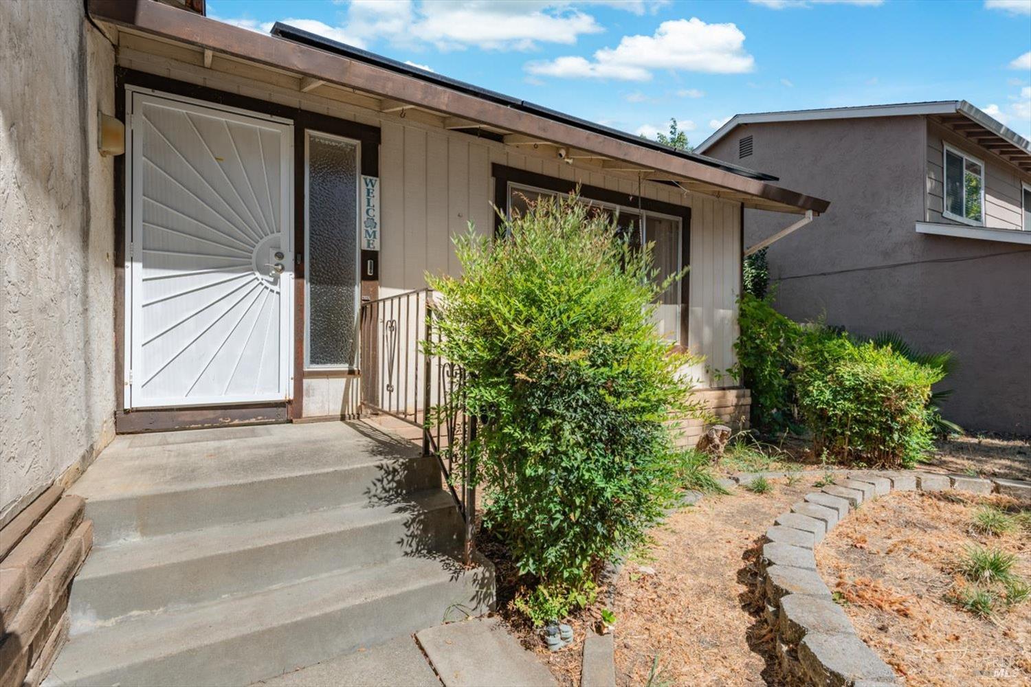 106 Clayton Circle