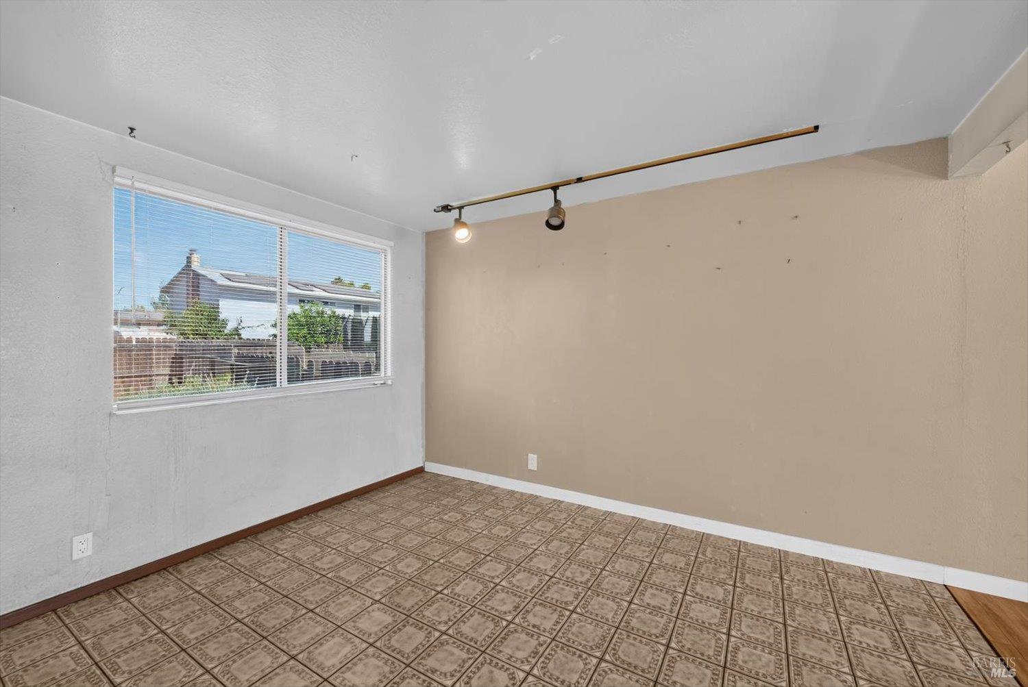 106 Clayton Circle