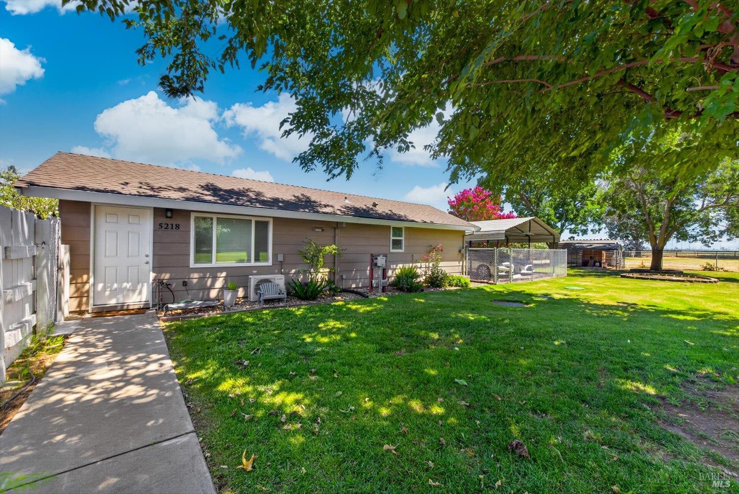 5216 Winding Way