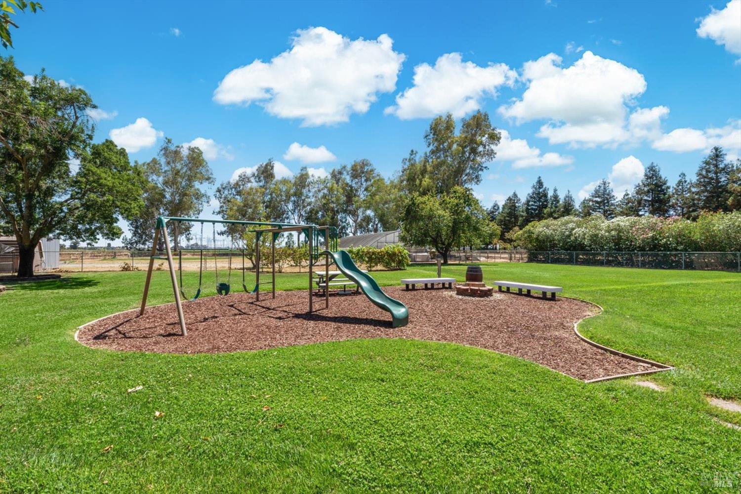 5216 Winding Way