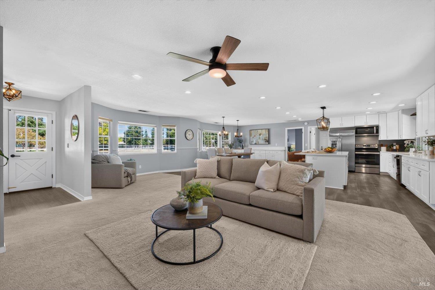 5216 Winding Way