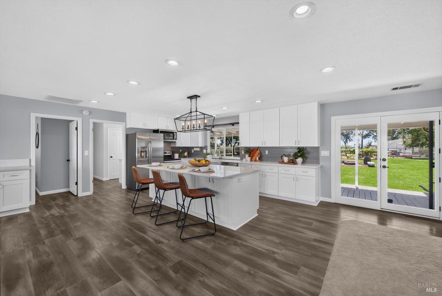 5216 Winding Way