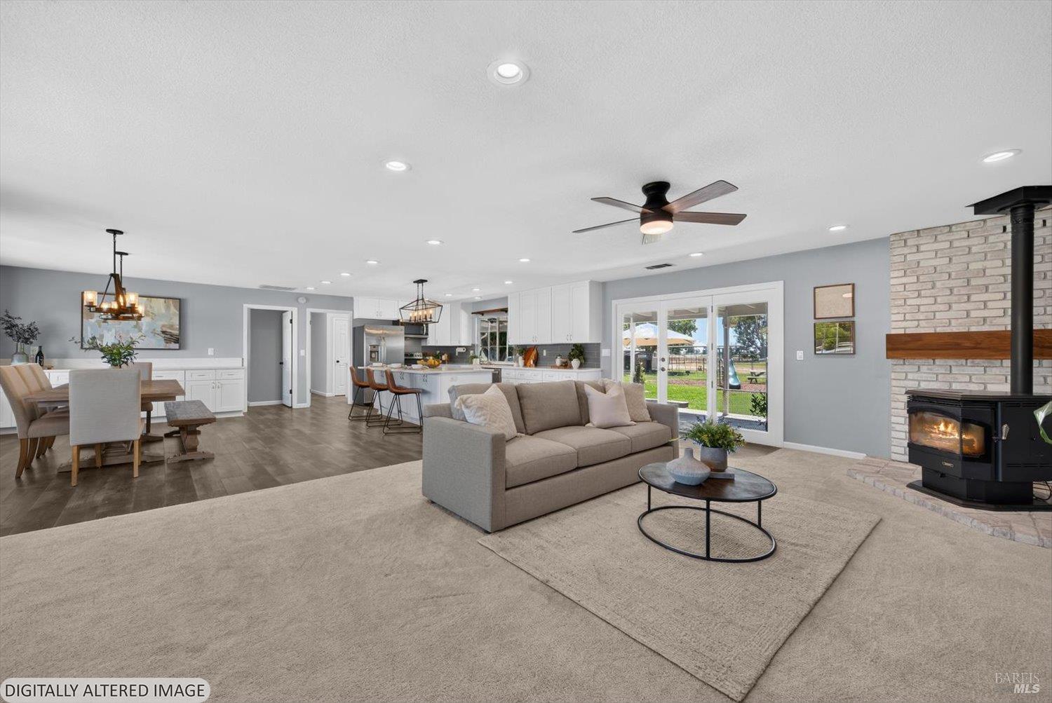 5216 Winding Way