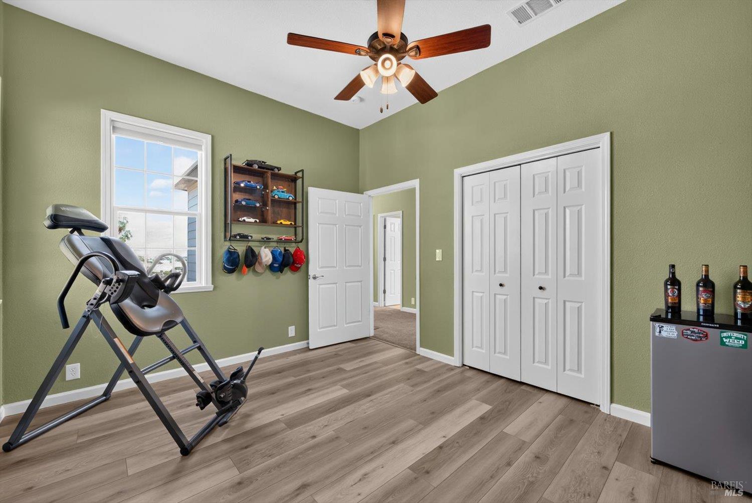 3928 Sierra Vista Drive