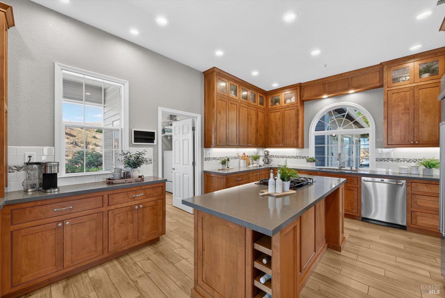 3928 Sierra Vista Drive