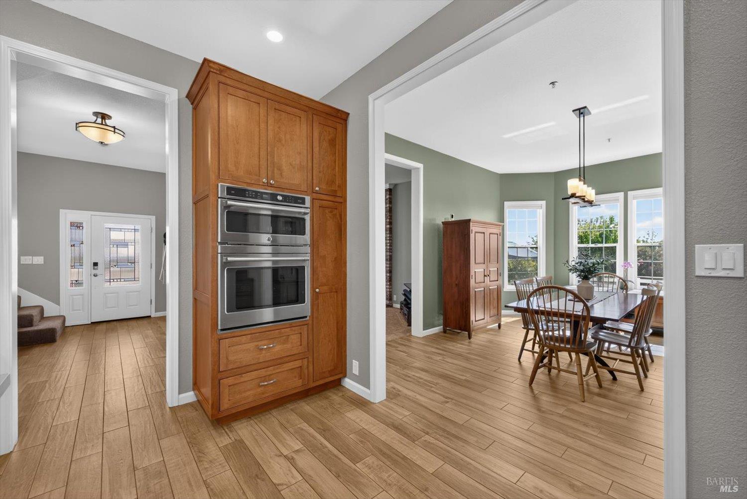 3928 Sierra Vista Drive