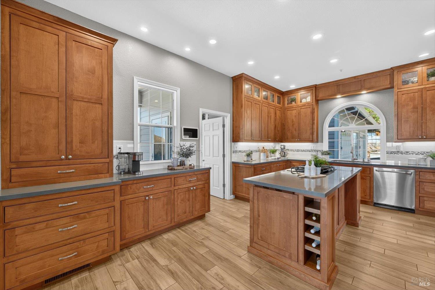 3928 Sierra Vista Drive