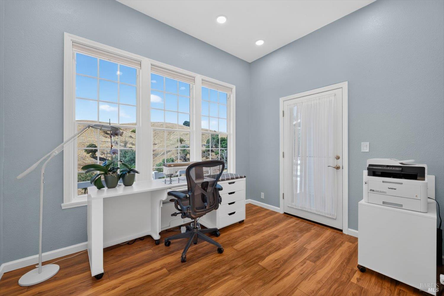 3928 Sierra Vista Drive