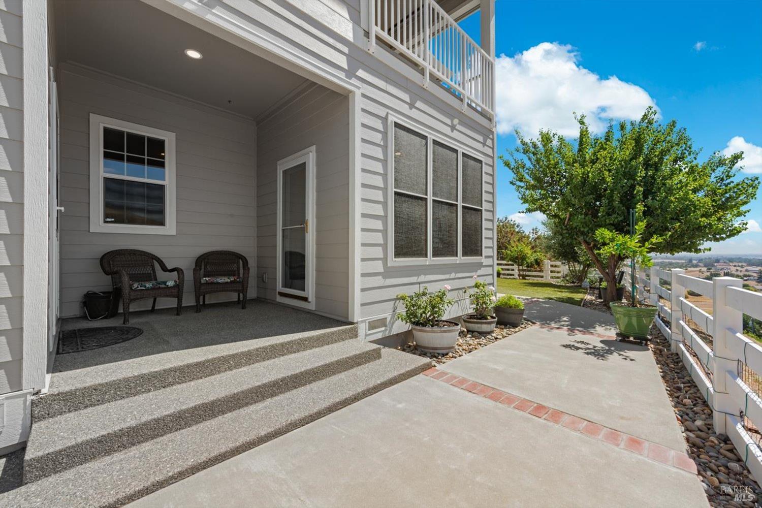 3928 Sierra Vista Drive