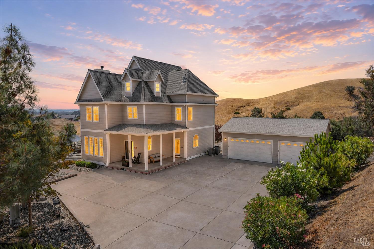 3928 Sierra Vista Drive