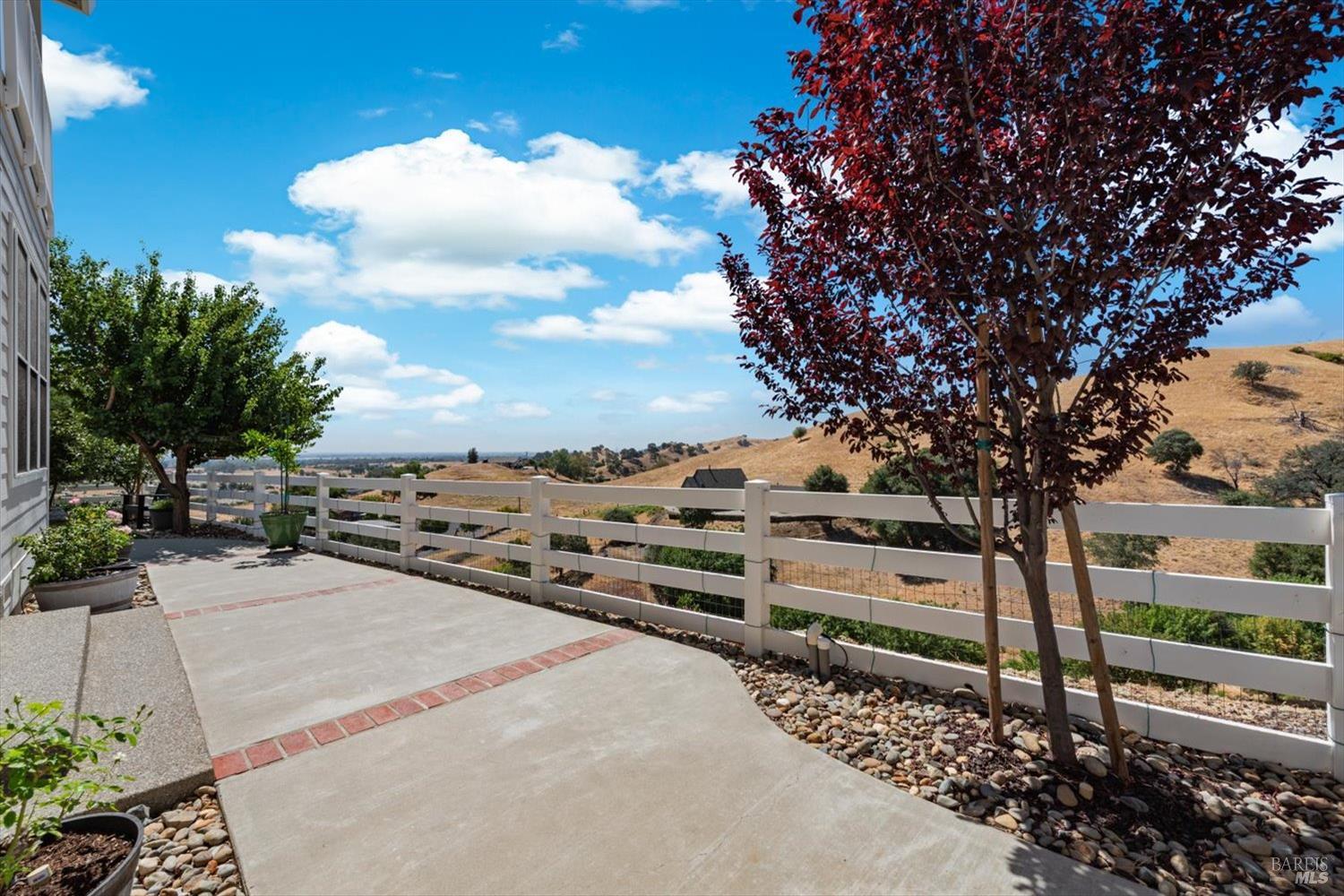 3928 Sierra Vista Drive