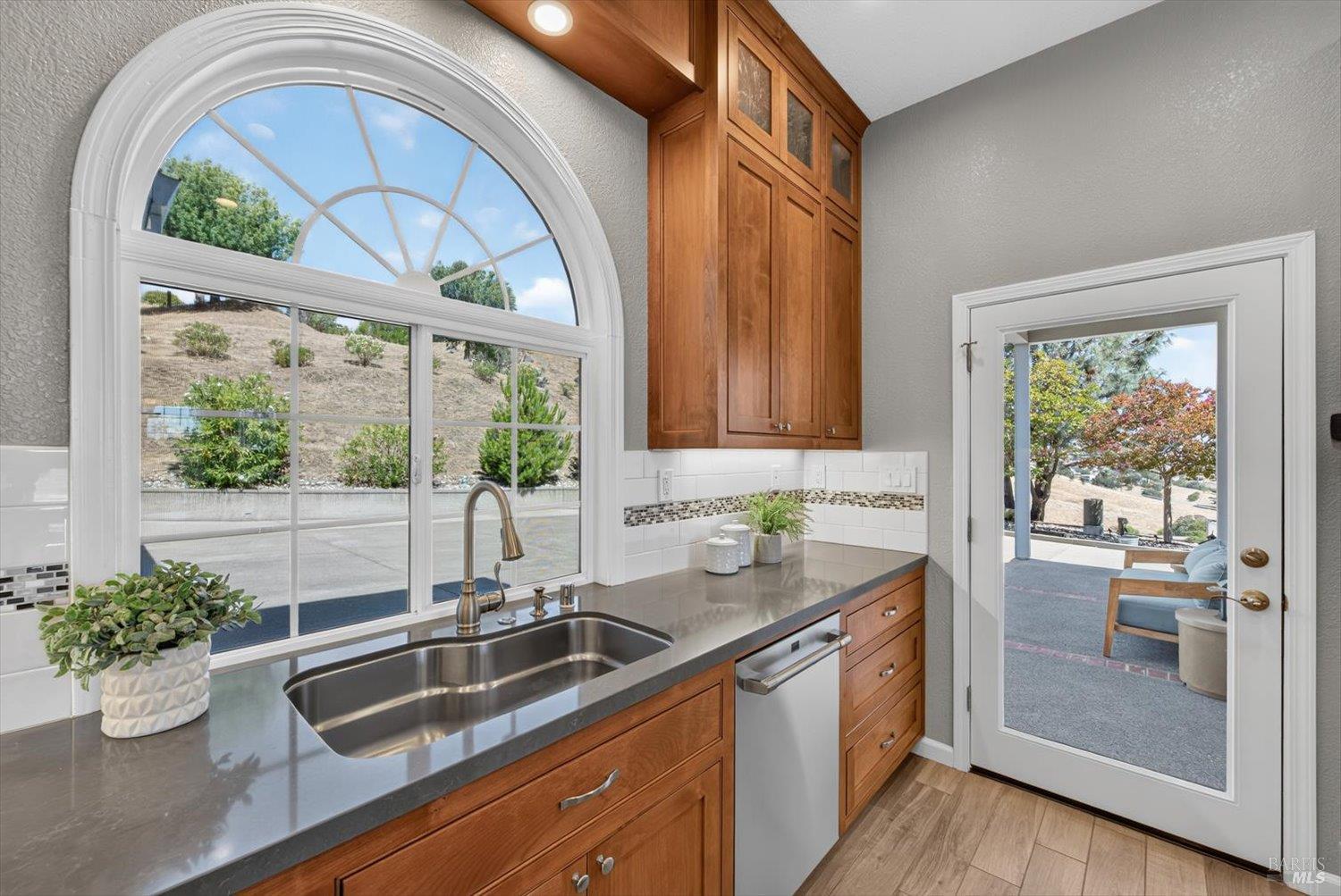 3928 Sierra Vista Drive