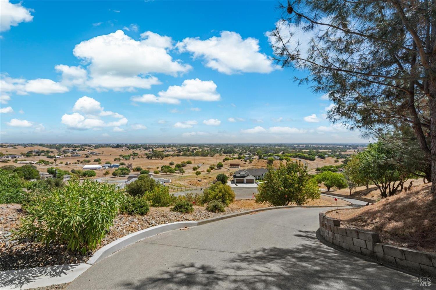 3928 Sierra Vista Drive