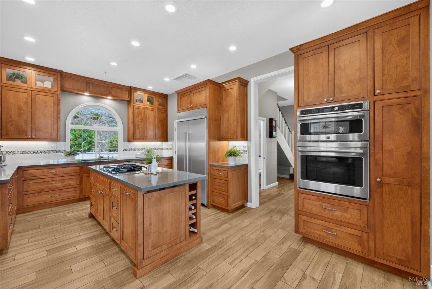 3928 Sierra Vista Drive
