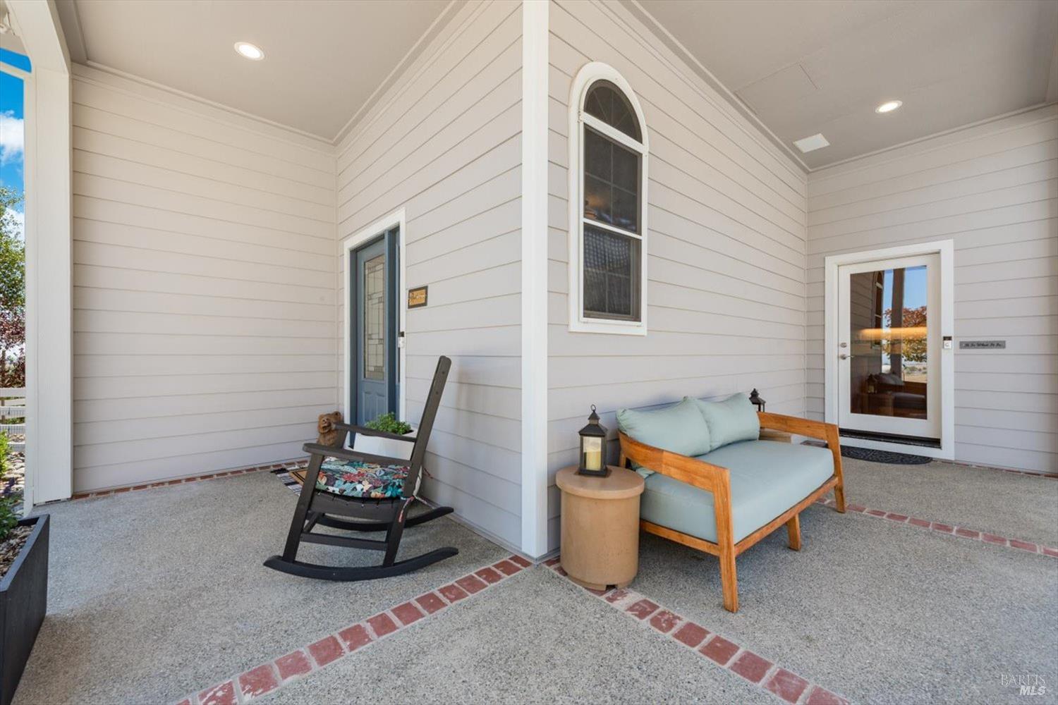 3928 Sierra Vista Drive